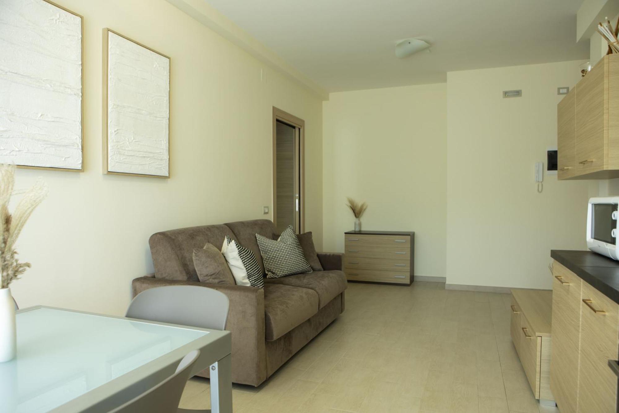 Апарт отель Residenze Roscioli Розето-дельи-Абруцци Экстерьер фото