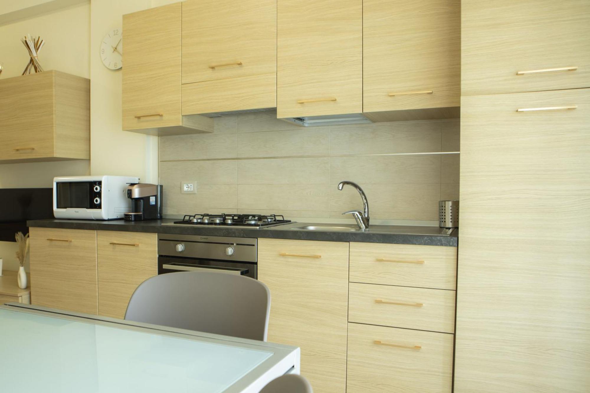 Апарт отель Residenze Roscioli Розето-дельи-Абруцци Экстерьер фото